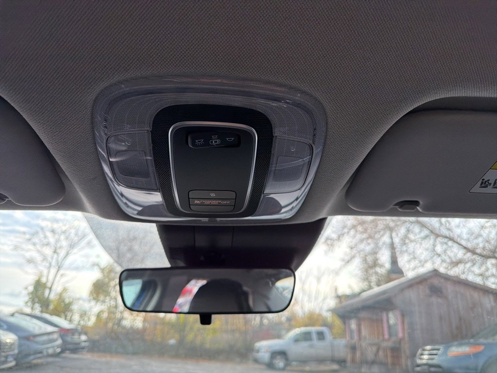 Certified 2022 Hyundai Elantra SEL FWD image 17