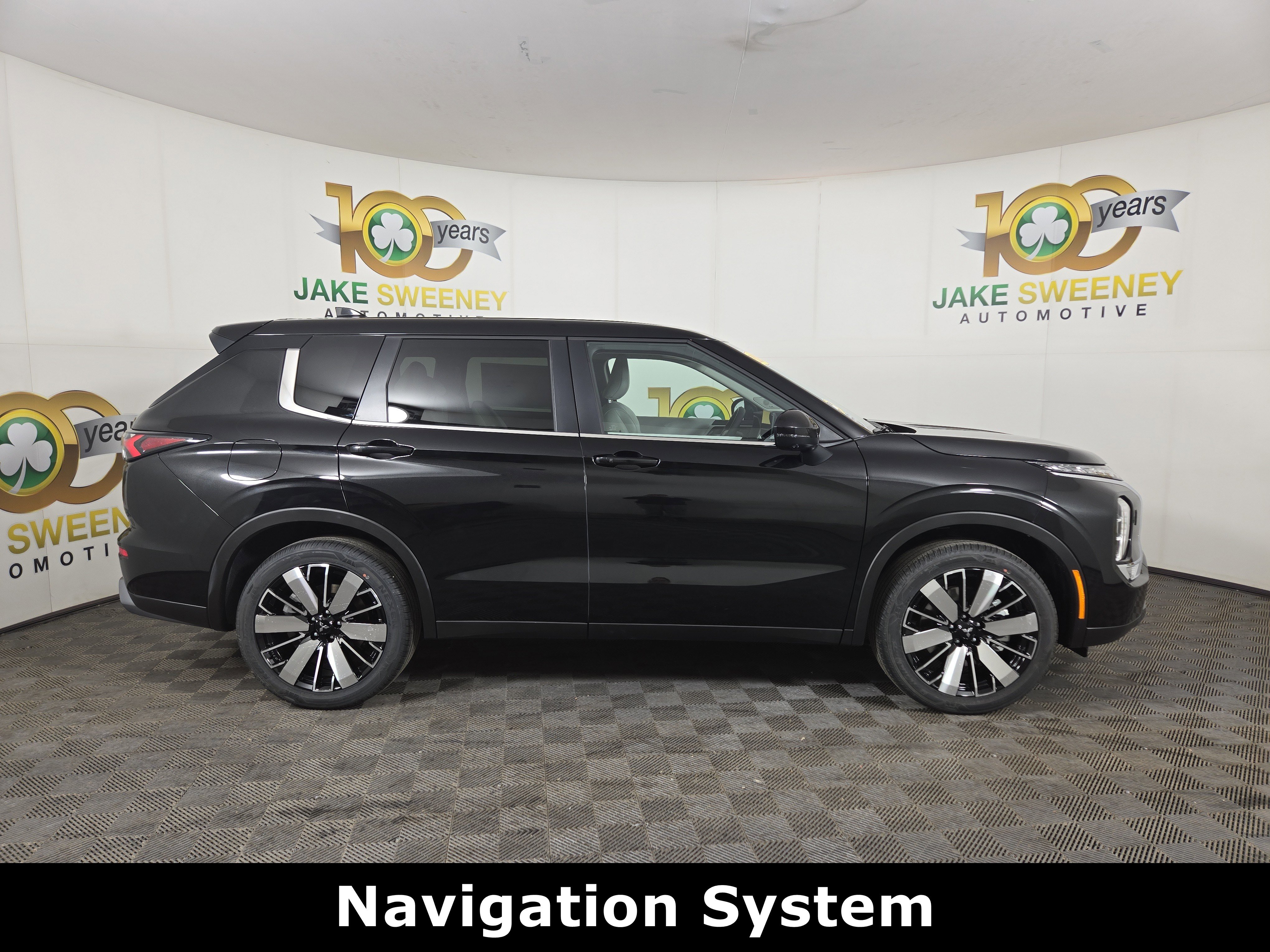 New 2026 Mitsubishi Outlander SE image 8