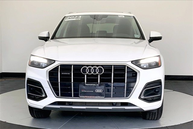 Certified 2023 Audi Q5 2.0T Premium w/ Convenience Package image 3