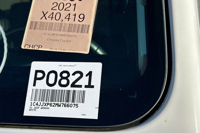 Used 2021 Jeep Wrangler Unlimited Sahara w/ Cold Weather Group image 16