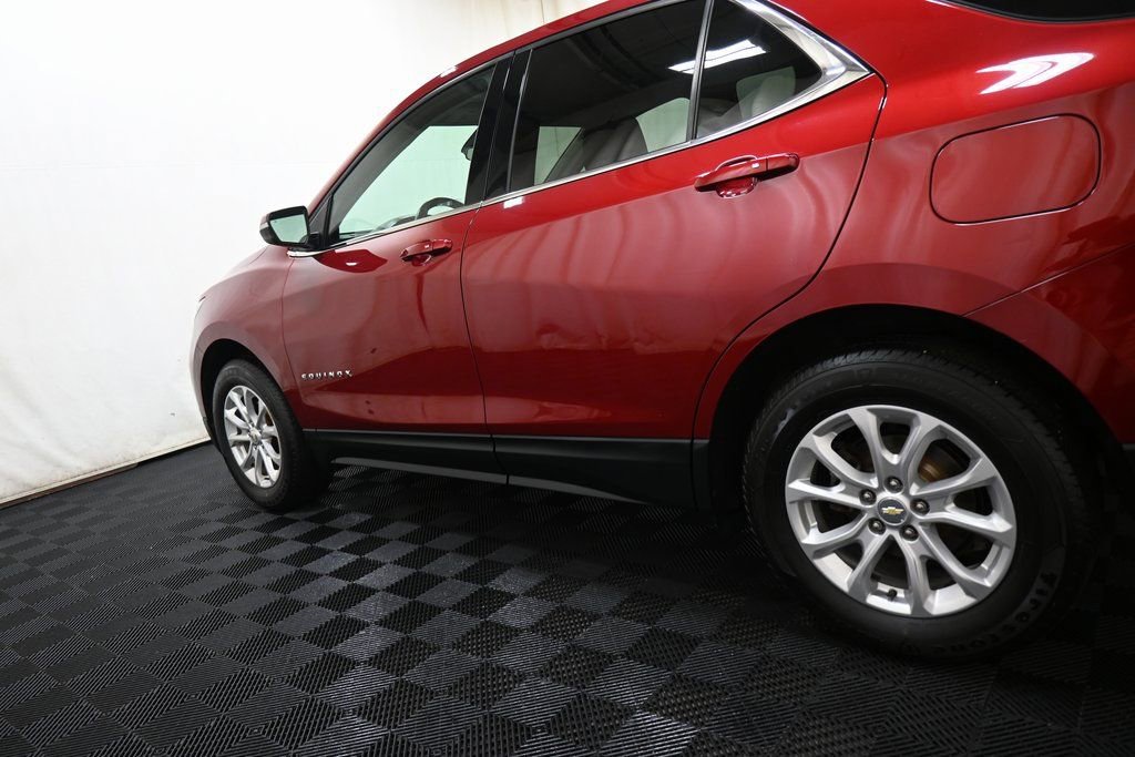 Used 2019 Chevrolet Equinox LT w/ Driver Convenience Package image 16