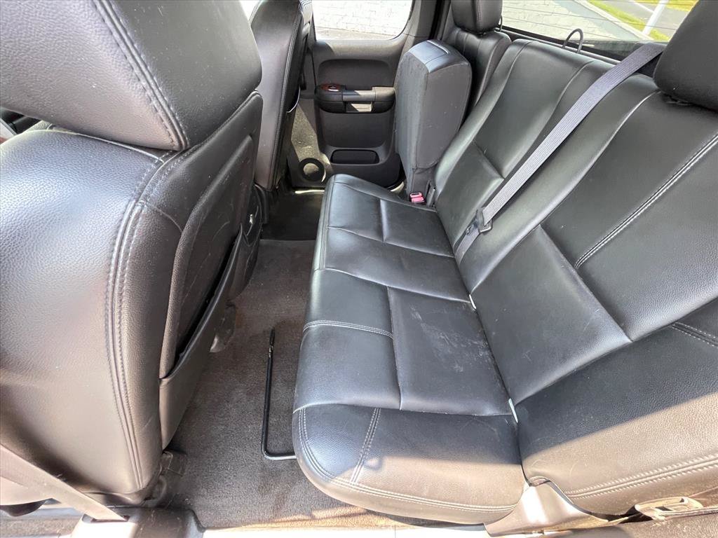 Used 2007 Chevrolet Silverado 1500 LTZ AWD/4WD image 17