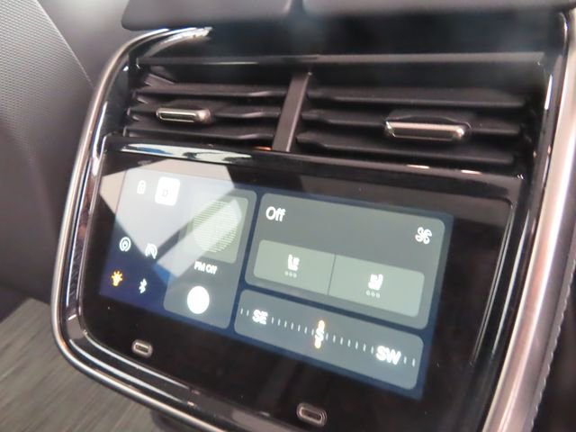 Used 2024 Rivian R1S Adventure AWD/4WD image 44