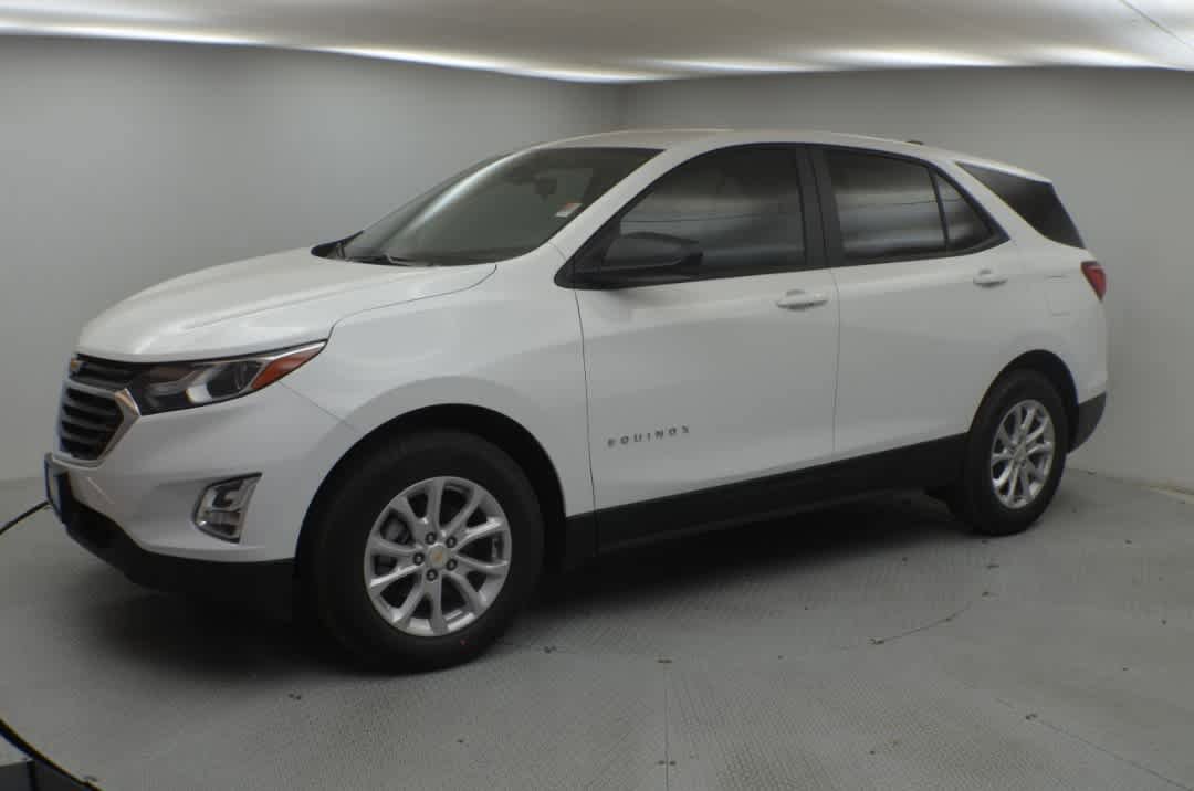 Used 2021 Chevrolet Equinox LS w/ LS Convenience Package FWD image 5