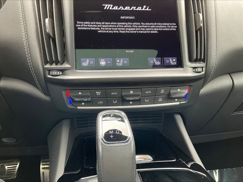 Used 2022 Maserati Levante Modena AWD/4WD image 15