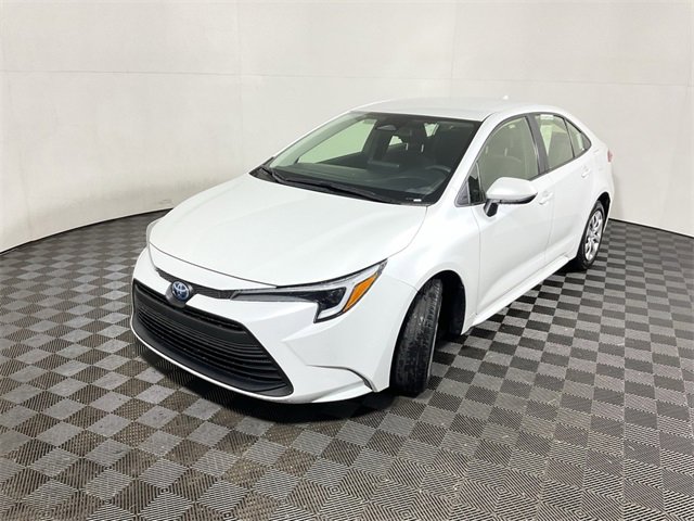 Used 2024 Toyota Corolla LE image 9