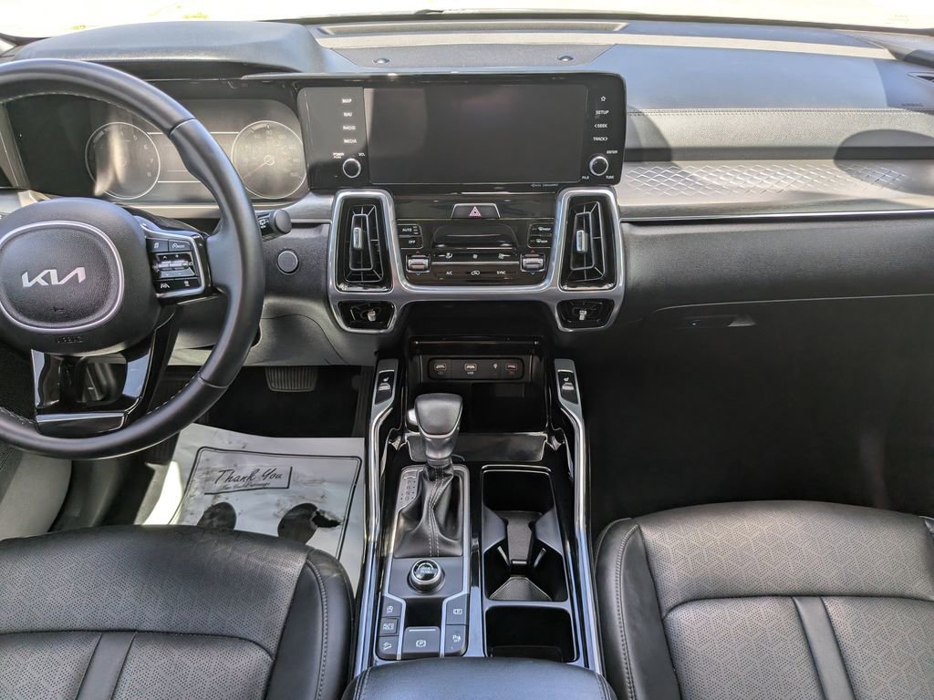 Certified 2022 Kia Sorento SX FWD image 13