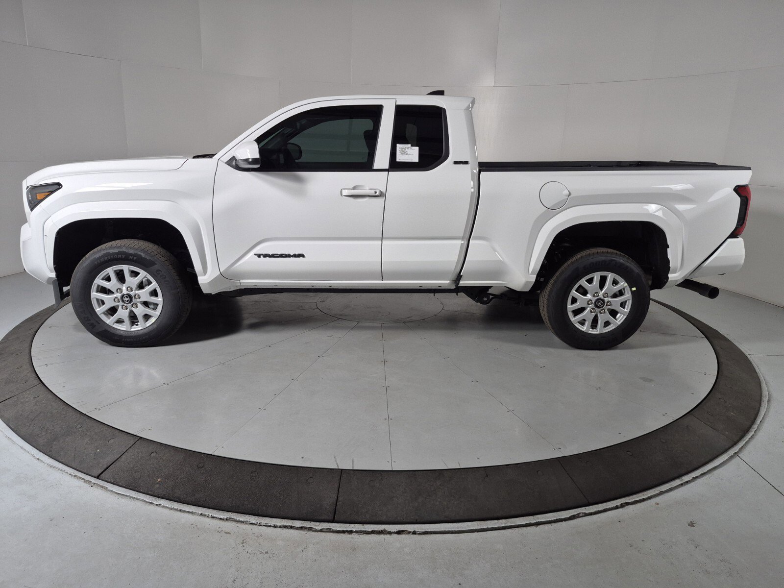 New 2026 Toyota Tacoma SR5 image 2