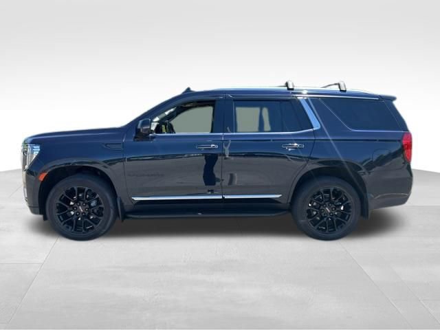 Used 2022 GMC Yukon SLT w/ SLT Luxury Package AWD/4WD image 3