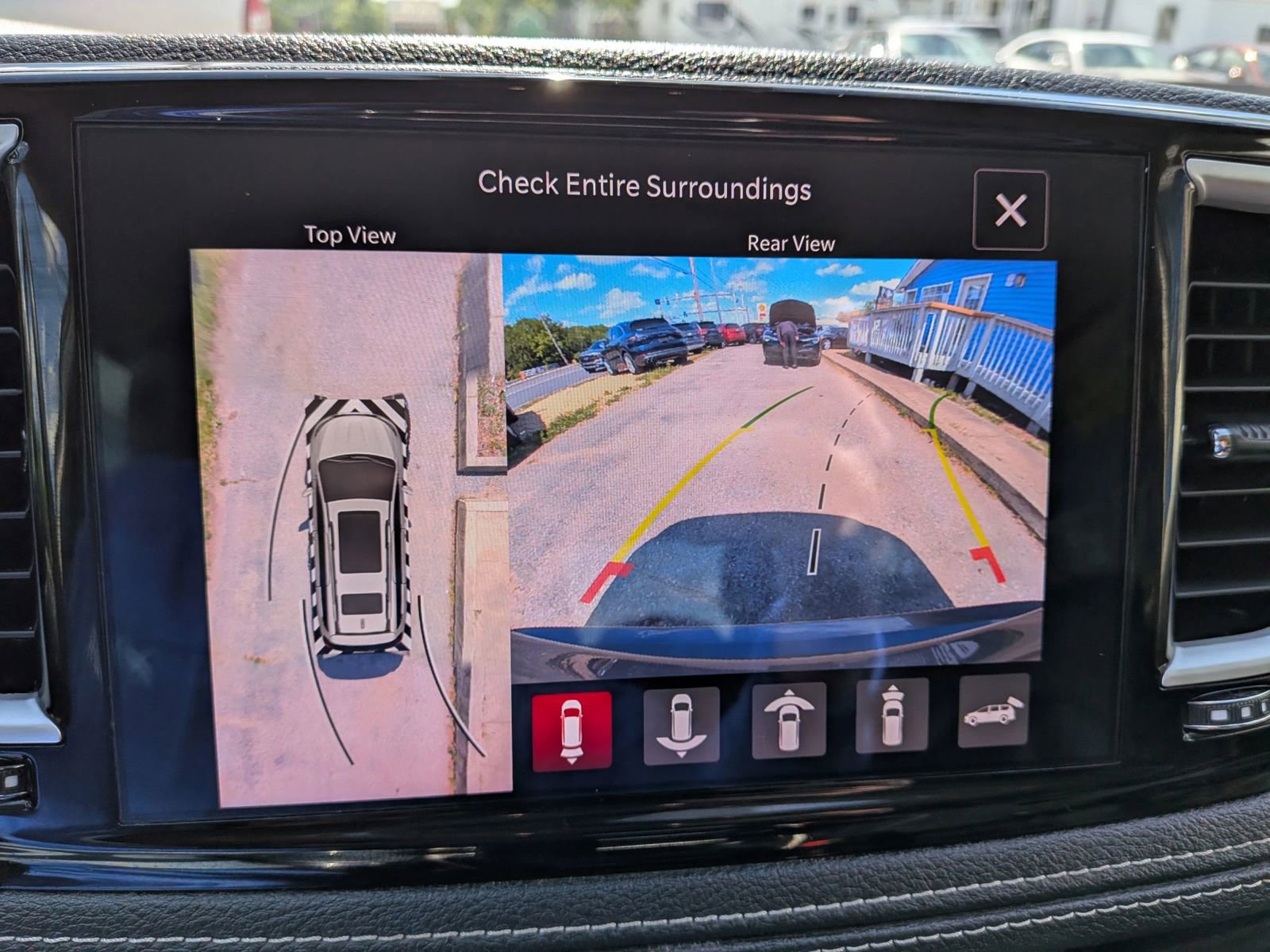 Used 2022 Chrysler Pacifica Touring-L w/ Uconnect Theater Family Group FWD image 68