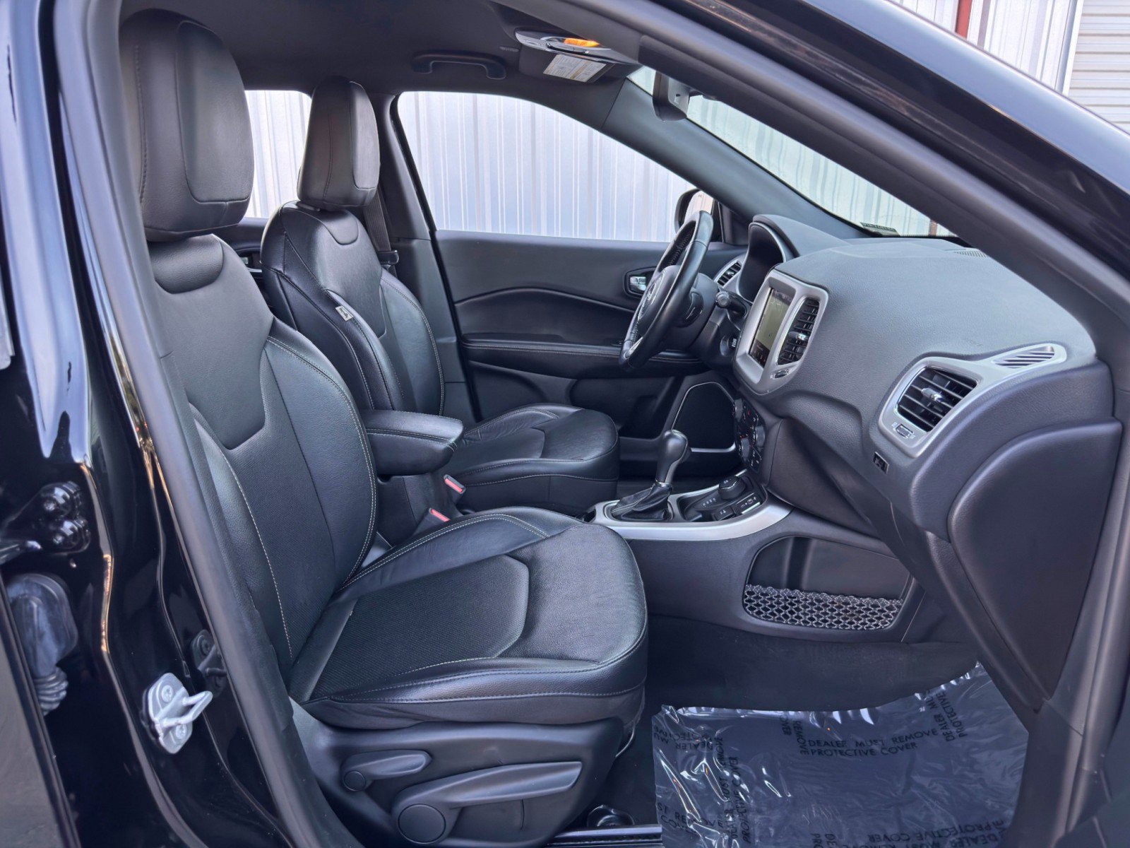 Used 2021 Jeep Compass Latitude w/ Driver Assistance Group image 14