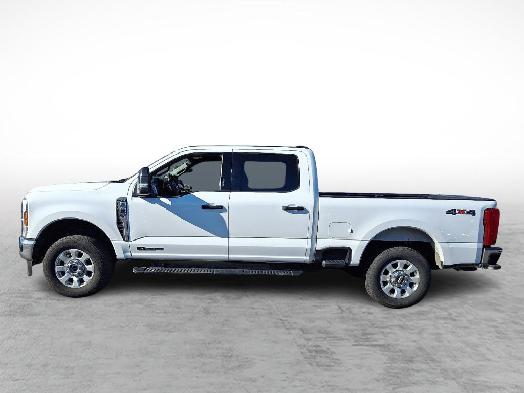 Used 2024 Ford F250 XLT image 2
