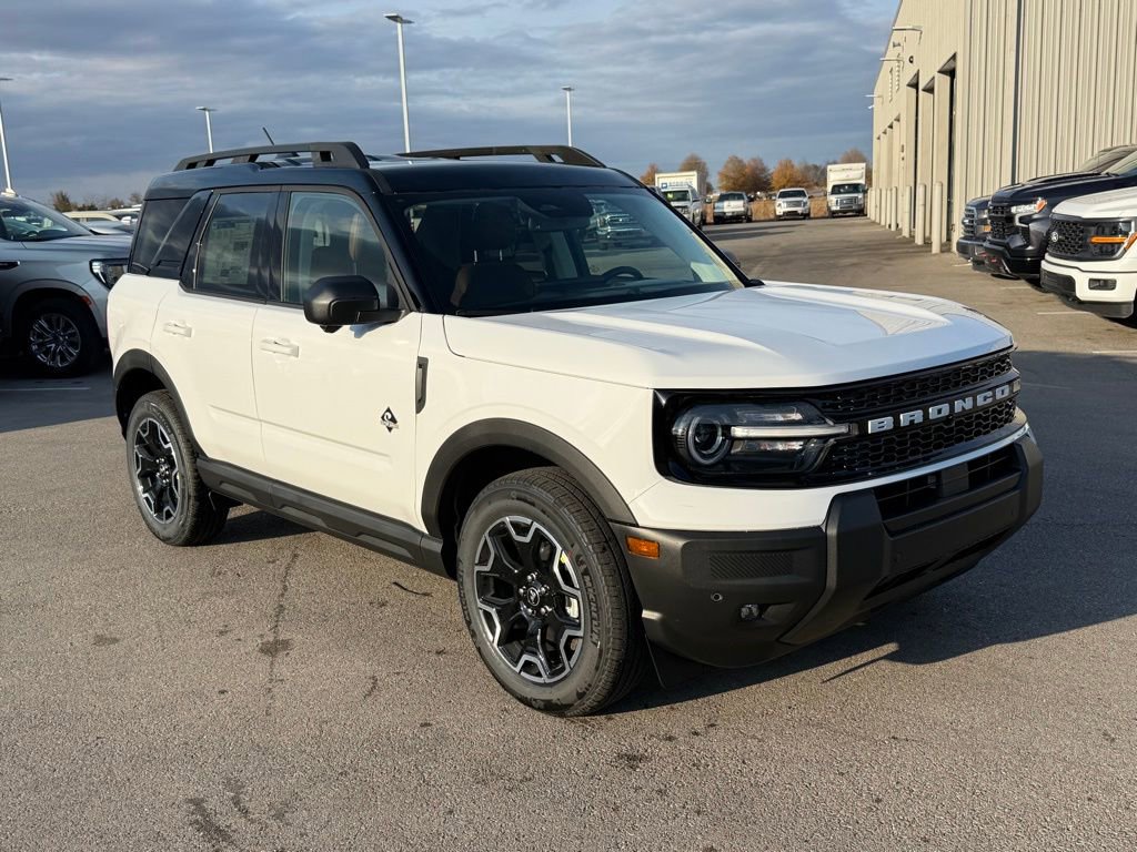 New 2025 Ford Bronco Sport Outer Banks w/ Outer Banks Tech Package+ image 2