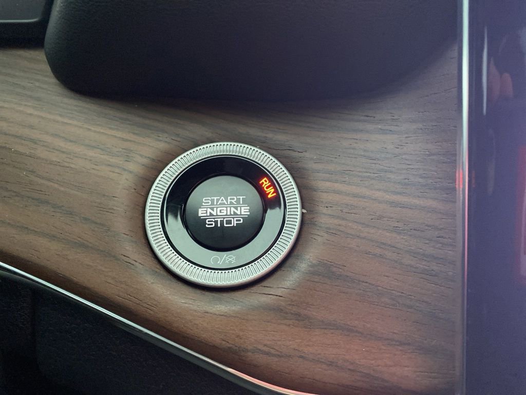 New 2025 Jeep Grand Cherokee L Summit w/ Obsidian Package image 23