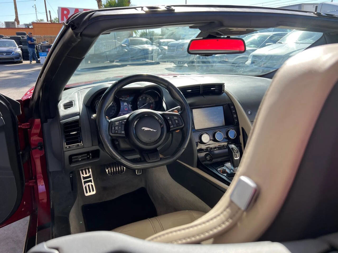 Used 2015 Jaguar F-TYPE S image 19