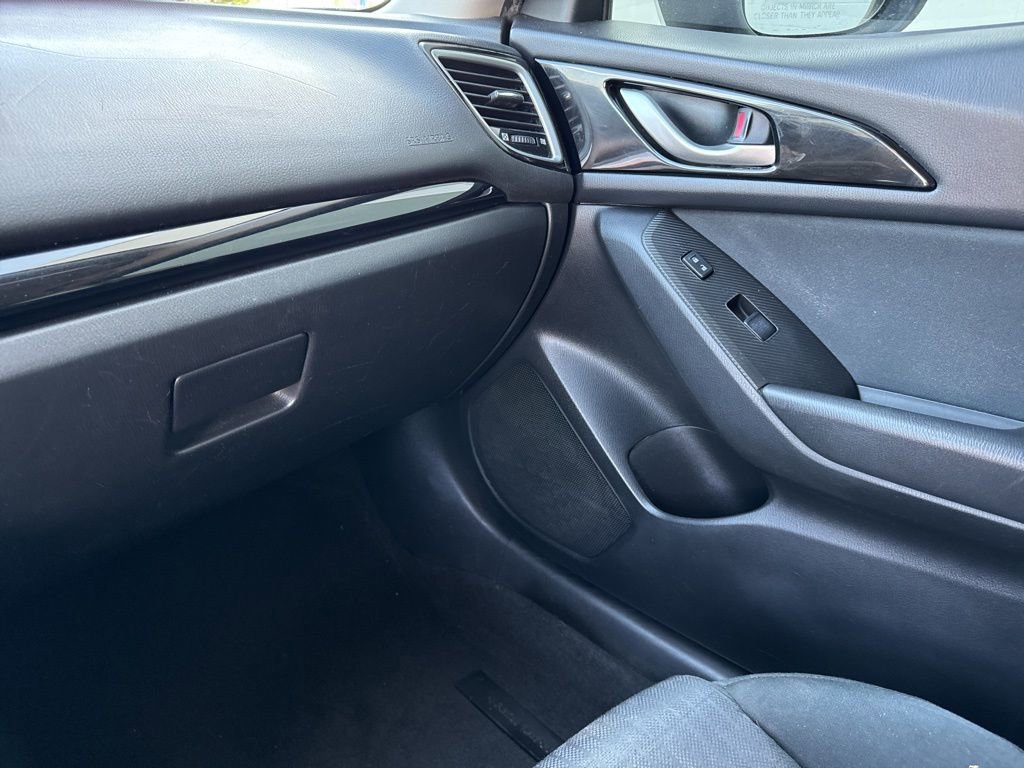 Used 2014 MAZDA MAZDA3 i Sport image 21