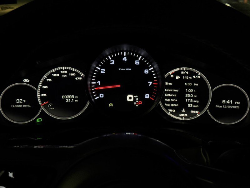 Used 2020 Porsche Cayenne image 51