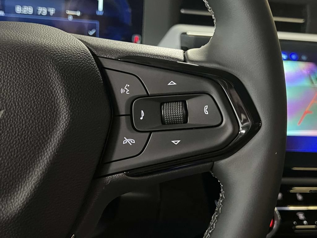 New 2027 Chevrolet Bolt RS FWD image 18