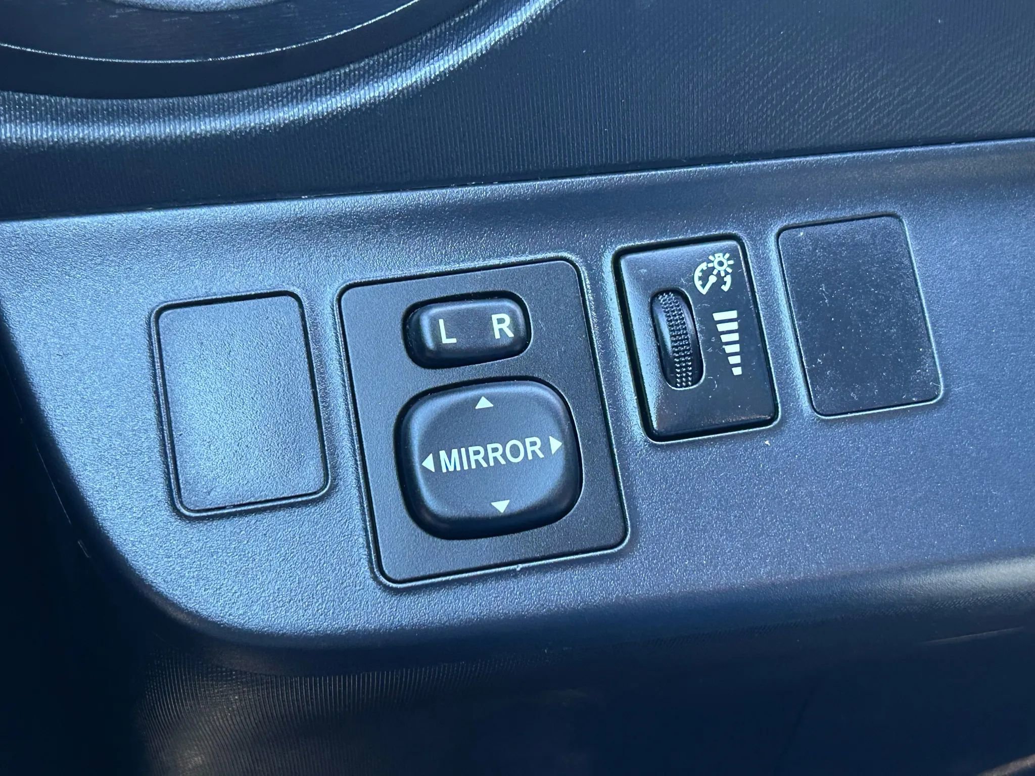 Used 2013 Toyota Prius C One image 15