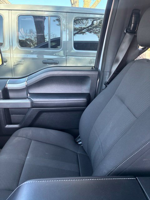 Used 2017 Ford F150 XLT w/ Equipment Group 302A Luxury AWD/4WD image 36