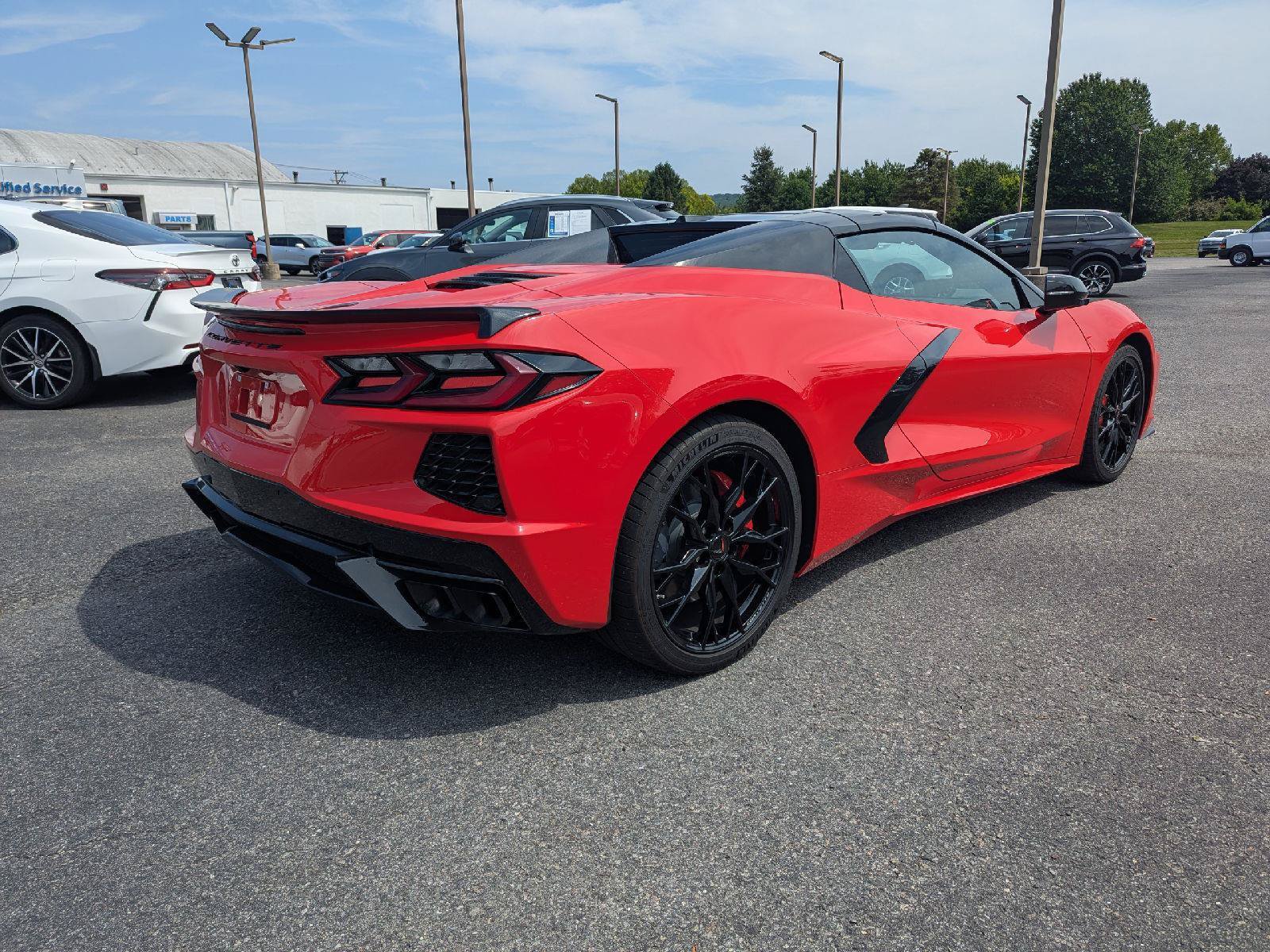 Certified 2025 Chevrolet Corvette Stingray Preferred Conv w/ Stealth Interior Trim Package RWD image 8