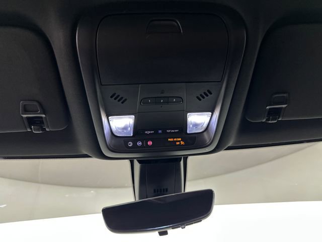 Used 2020 Chevrolet Blazer Premier w/ Driver Confidence II Package image 32