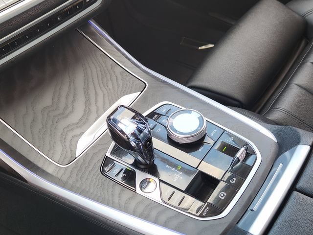 Used 2022 BMW X7 xDrive40i w/ Executive Package AWD/4WD image 18