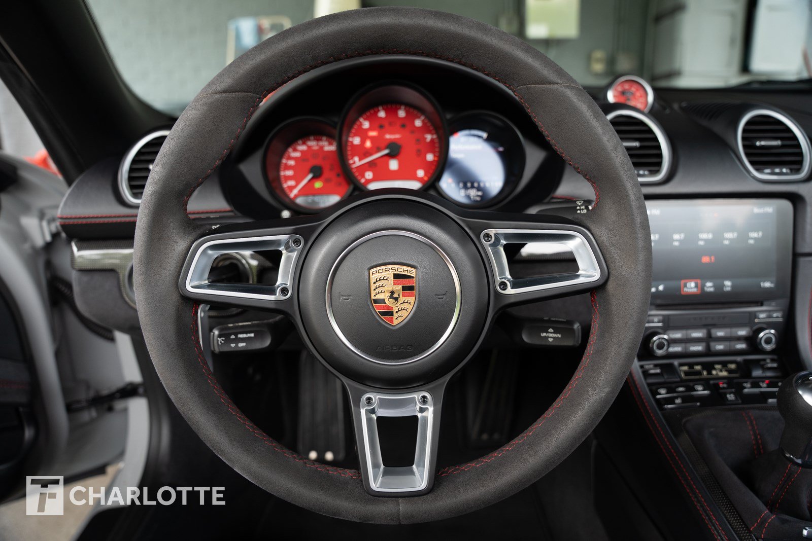 Used 2021 Porsche 718 Boxster Spyder RWD image 26