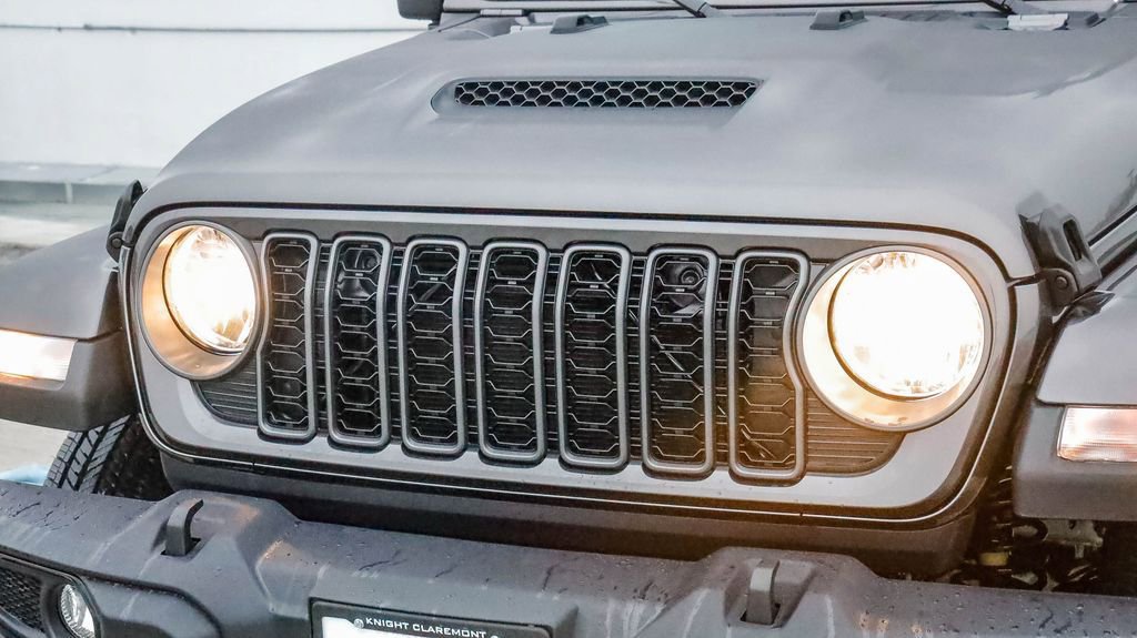 New 2026 Jeep Gladiator Sport image 6