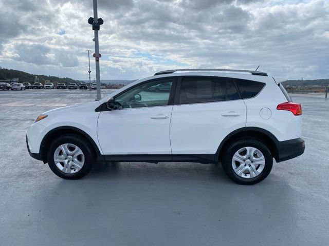 Used 2013 Toyota RAV4 LE AWD/4WD image 5