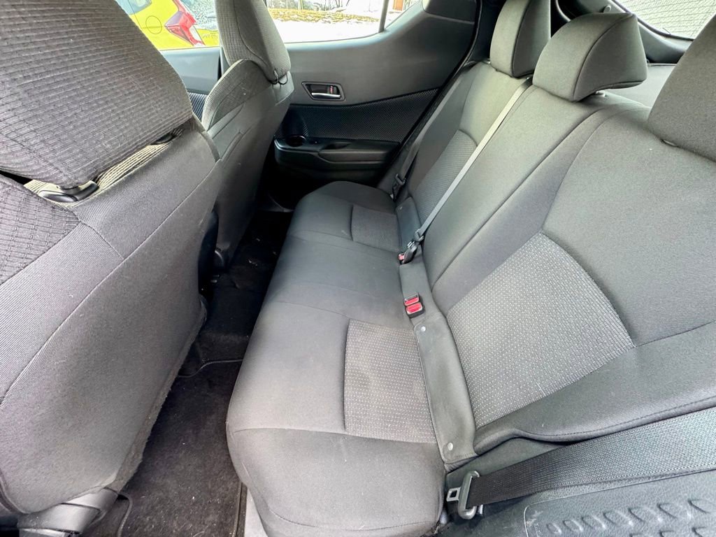 Used 2019 Toyota C-HR LE image 17