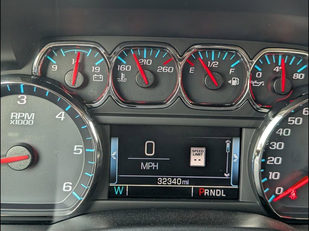 Used 2018 Chevrolet Silverado 1500 LT w/ All Star Edition image 10