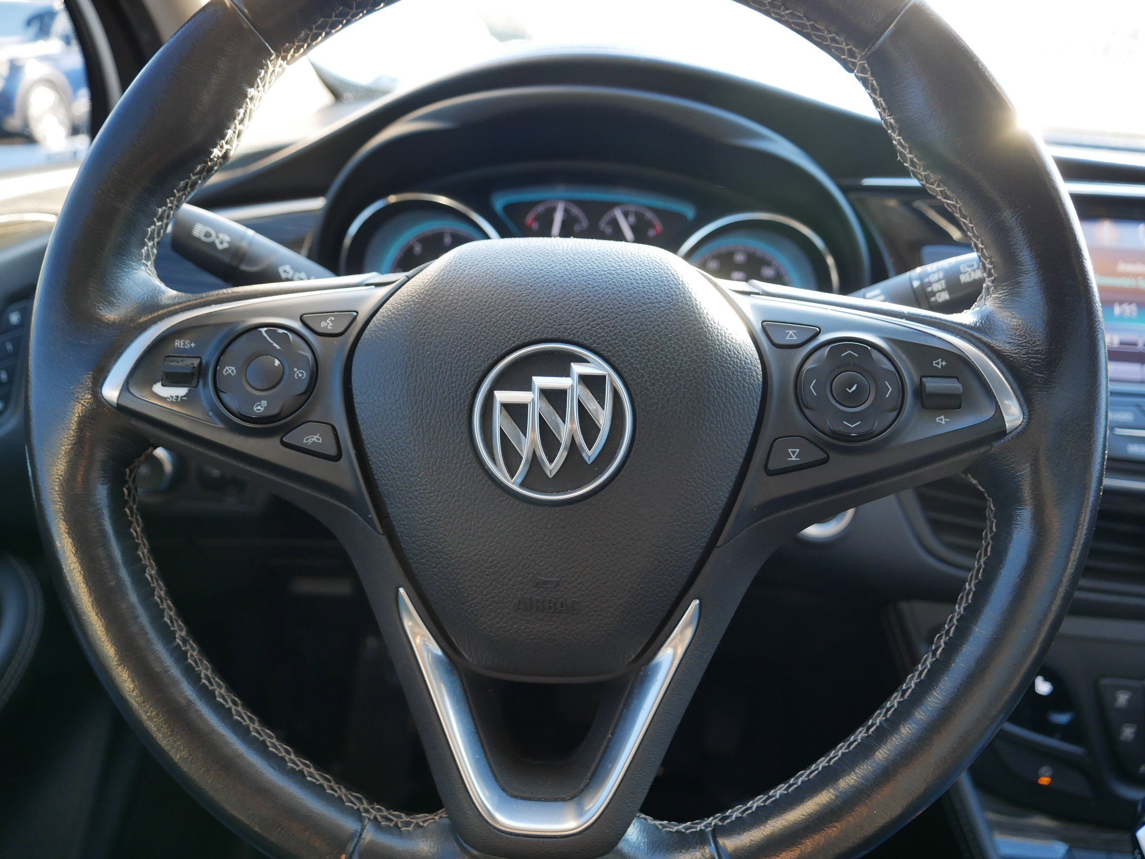 Used 2017 Buick Envision Essence w/ LPO, Cargo Package image 25