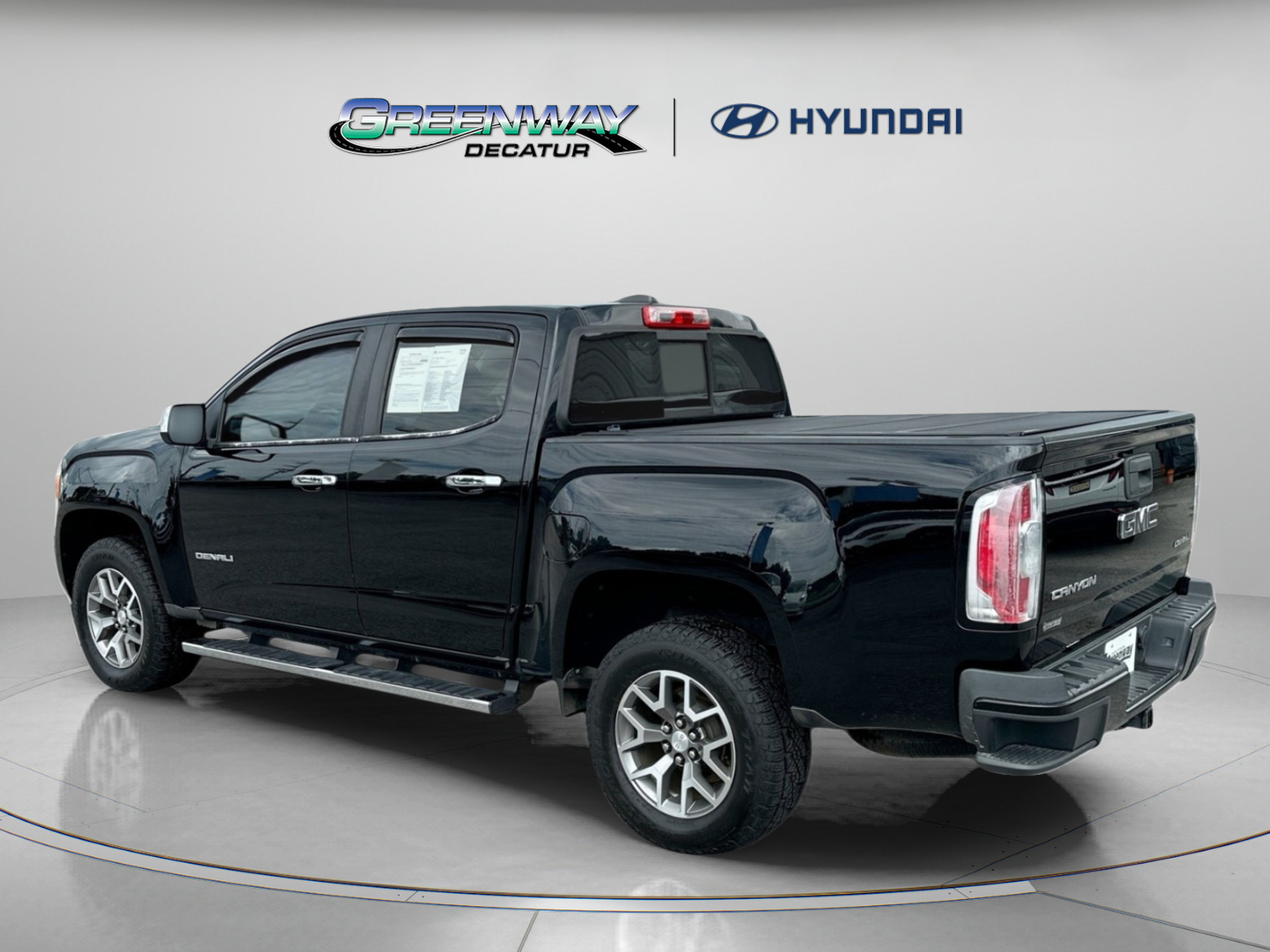 Used 2017 GMC Canyon Denali AWD/4WD image 5
