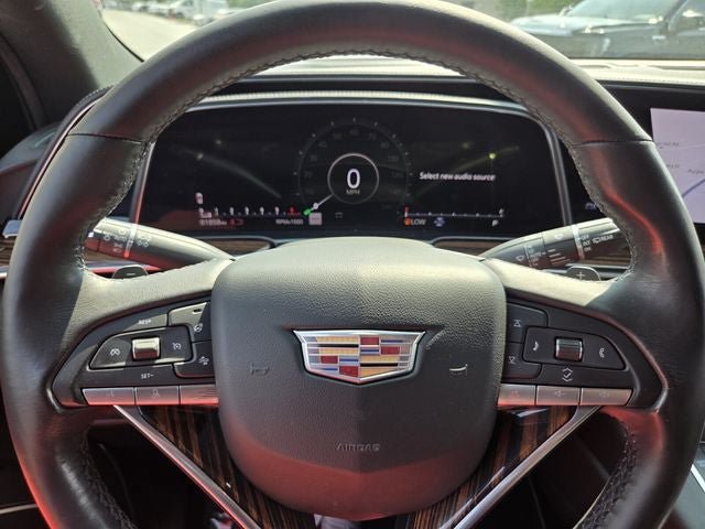 Used 2021 Cadillac Escalade Premium Luxury w/ Driver Assist Tech Package AWD/4WD image 31