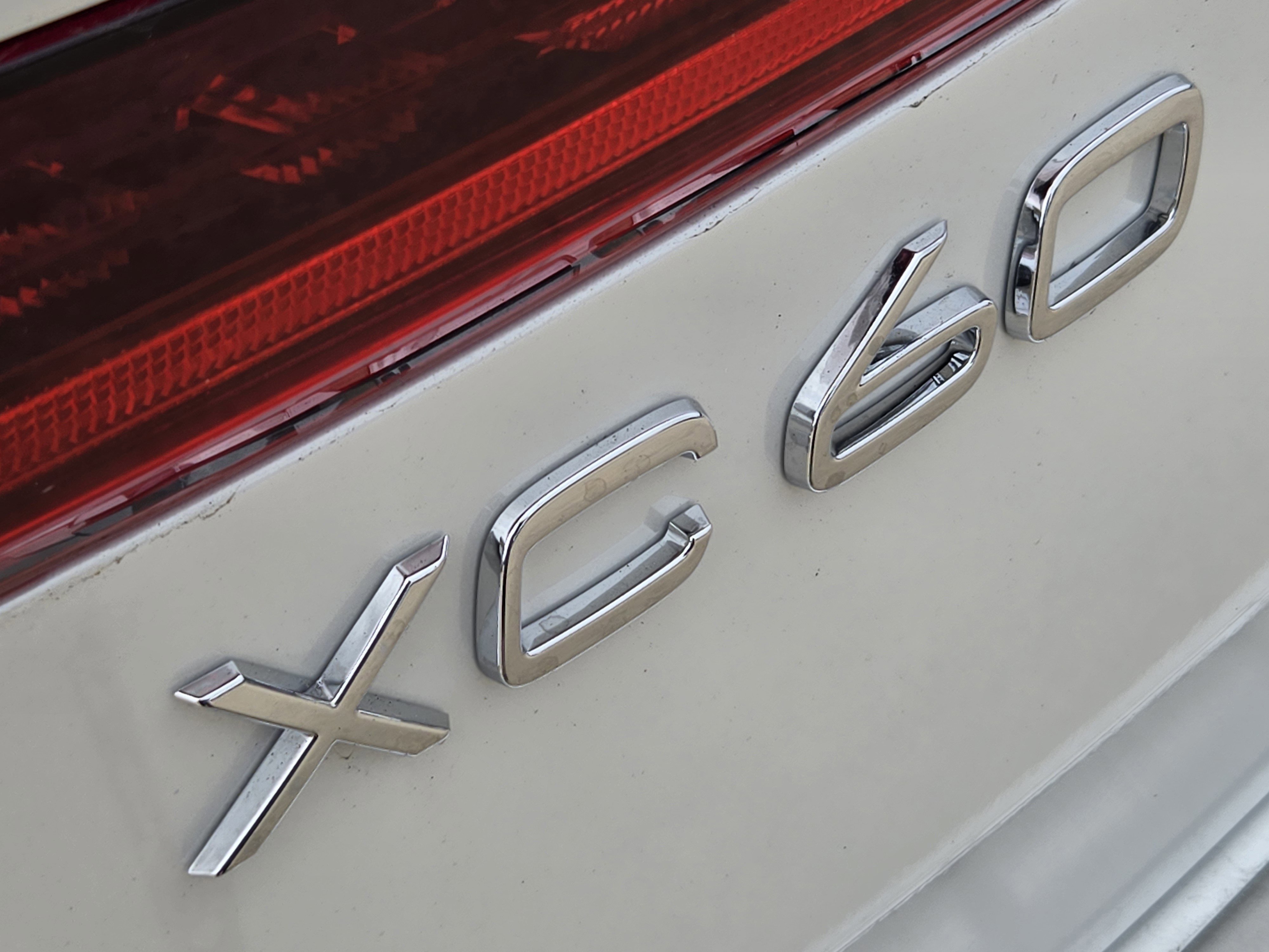 New 2026 Volvo XC60 B5 Plus w/ Protection Package Premier AWD/4WD image 30