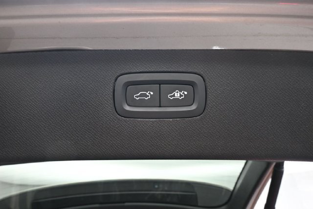 Used 2024 Volvo XC90 B6 Plus w/ Protection Package Premier AWD/4WD image 31