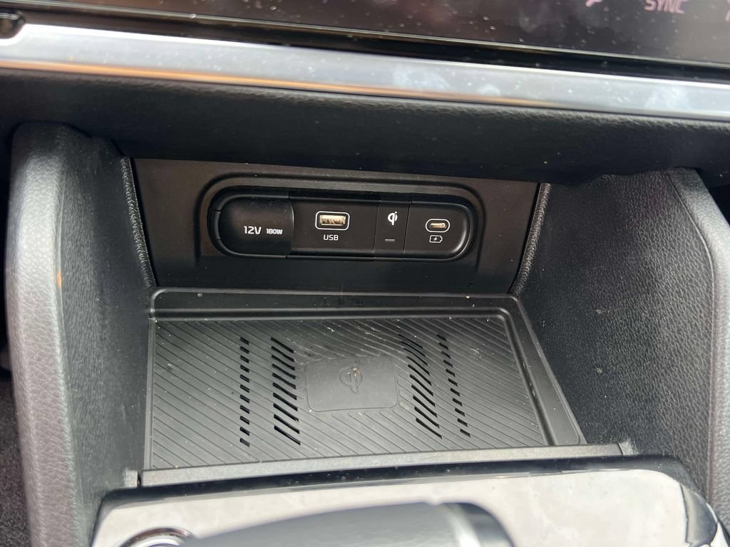 Used 2024 Kia Sportage EX AWD/4WD image 32