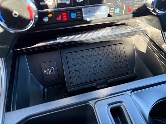 Used 2025 Ford F150 Lariat w/ Equipment Group 502A High image 34