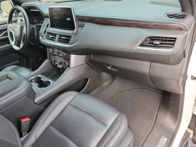 Used 2024 Chevrolet Suburban LT RWD image 11