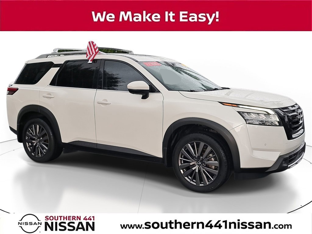 Used 2023 Nissan Pathfinder SL w/ SL Premium Package
