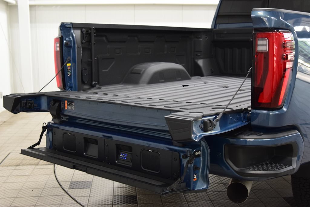 Used 2025 GMC Sierra 2500 Denali Ultimate AWD/4WD image 24