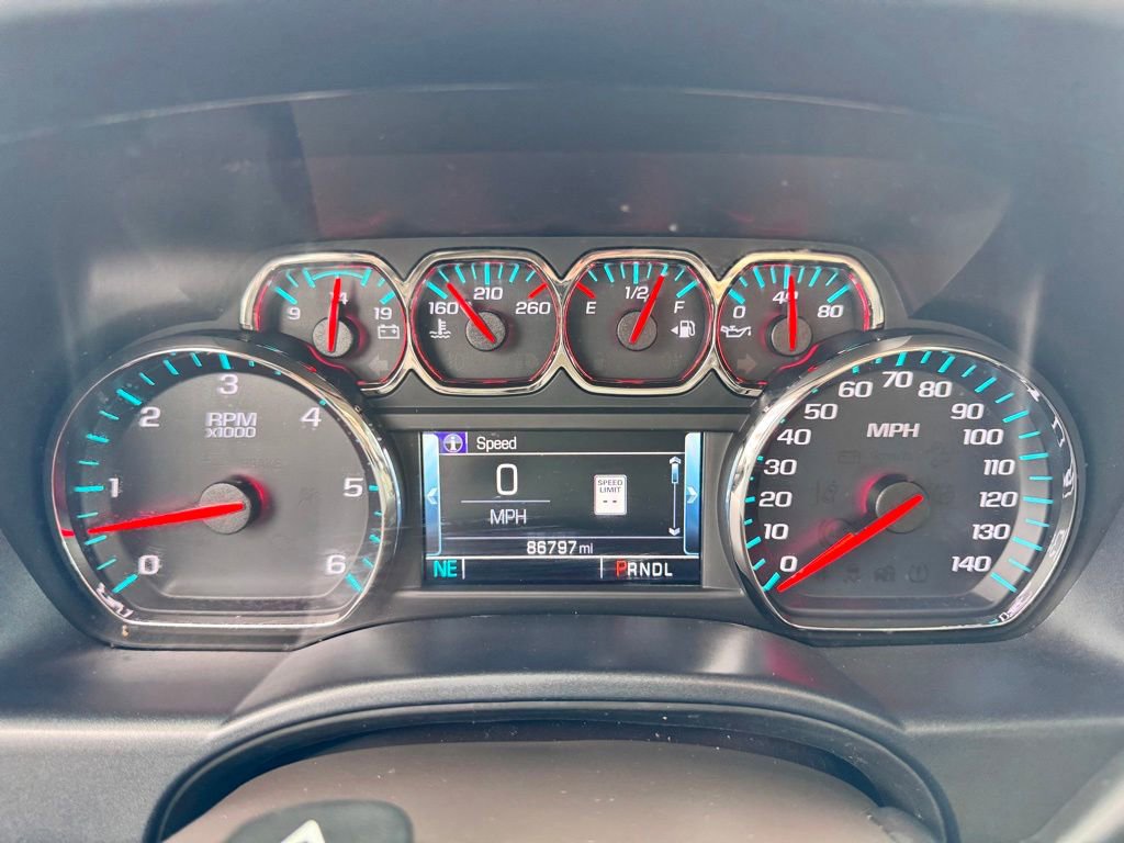 Used 2018 Chevrolet Silverado 1500 LT w/ All Star Edition AWD/4WD image 18