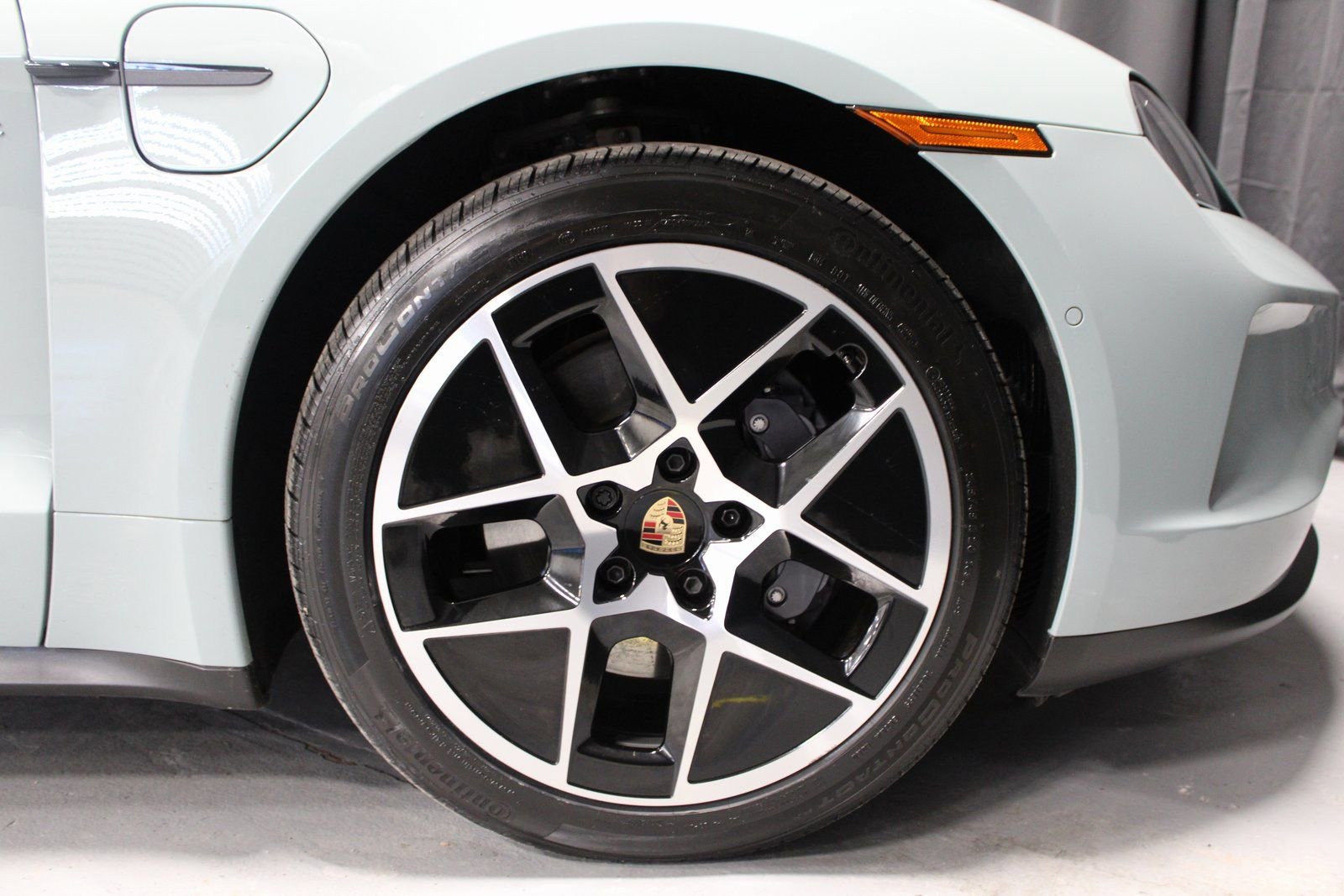 Certified 2025 Porsche Taycan image 21