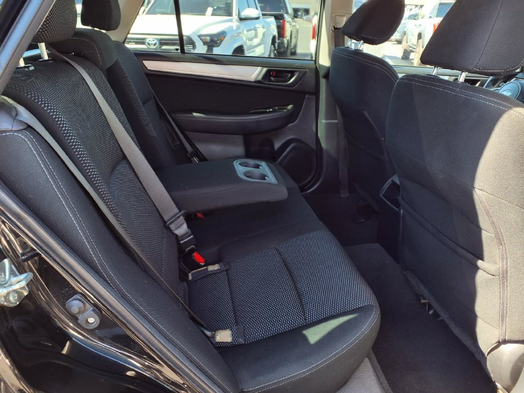 Used 2019 Subaru Outback 2.5i AWD/4WD image 32