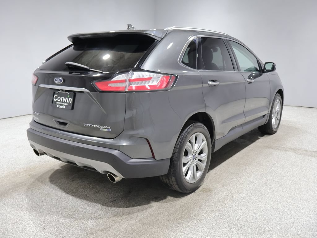 Used 2019 Ford Edge Titanium w/ Cold Weather Package AWD/4WD image 2