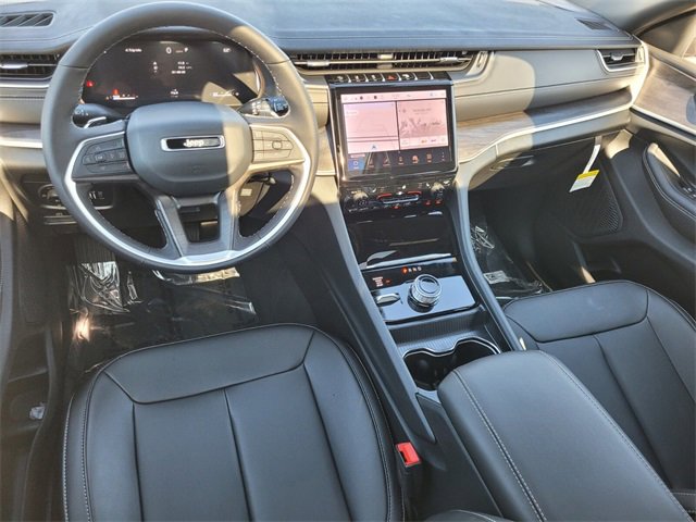 New 2025 Jeep Grand Cherokee Limited w/ Trailer Tow Package image 9