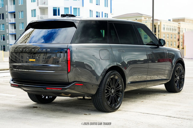 Used 2025 Land Rover Range Rover Long Wheelbase SE image 8