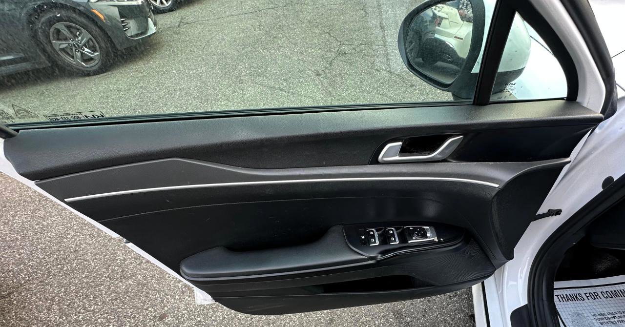 Used 2022 Kia K5 LXS FWD image 19