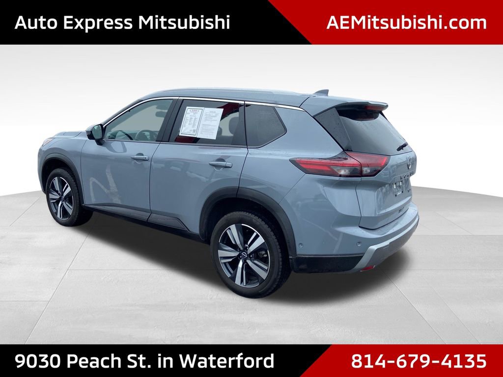 Used 2024 Nissan Rogue SL image 5
